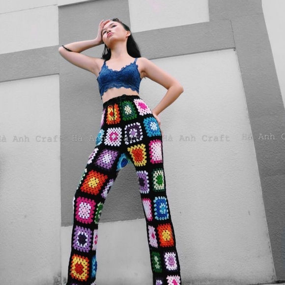 Granny square vintage style crochet pants and top - Picture 4 of 8